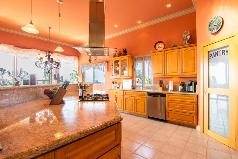 Nabe House for Sale Vista del Lago