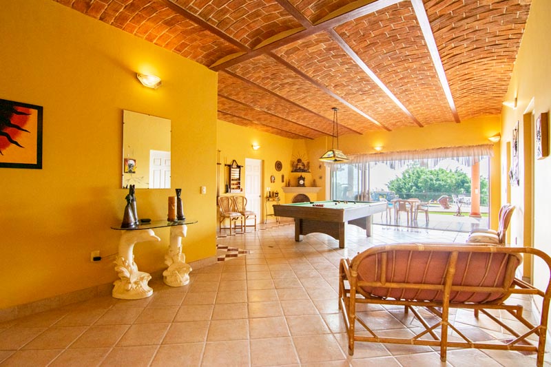Nabe House for Sale Vista del Lago