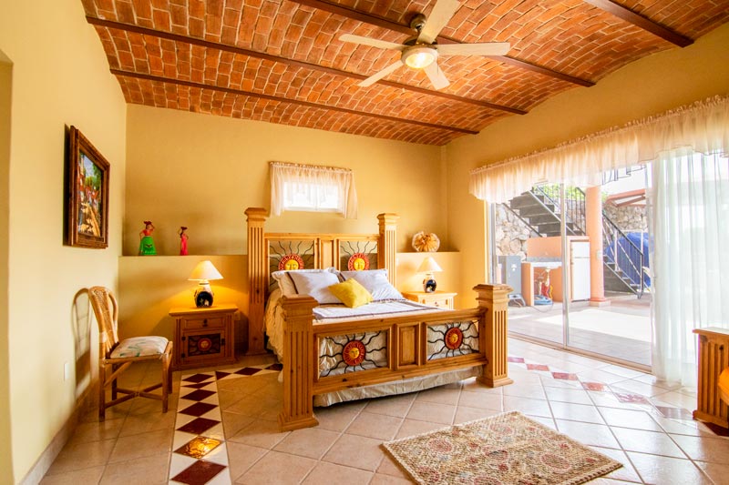 Nabe House for Sale Vista del Lago
