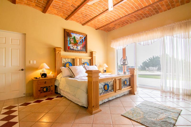 Nabe House for Sale Vista del Lago