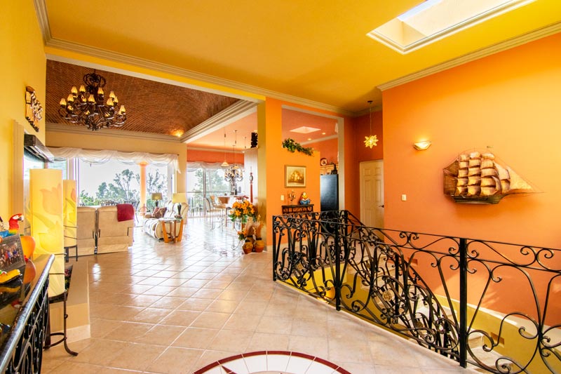 Nabe House for Sale Vista del Lago