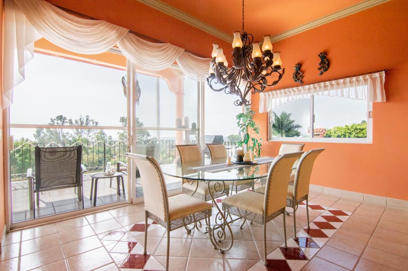 Nabe House for Sale Vista del Lago