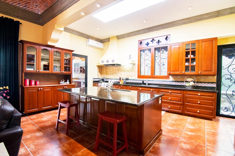 Home for Sale in La Floresta