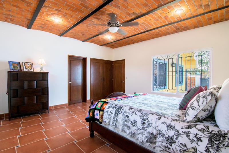HOUSE FOR SALE IN SAN JUAN COSALA