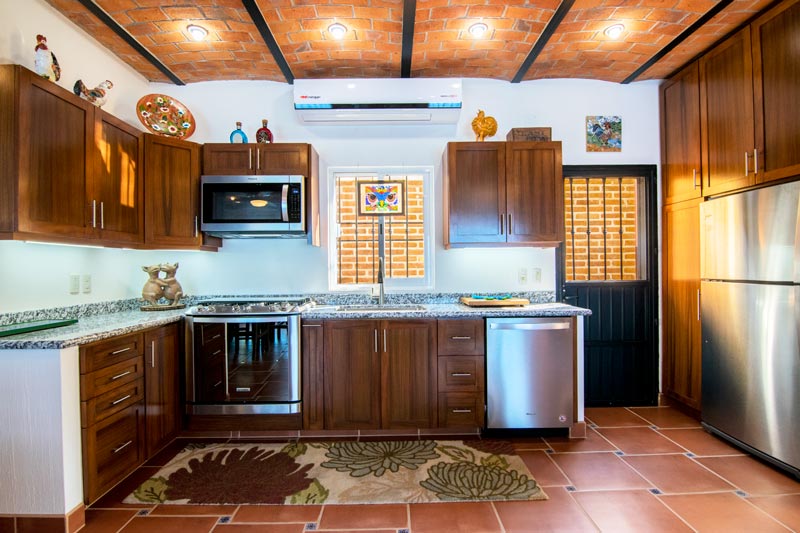HOUSE FOR SALE IN SAN JUAN COSALA