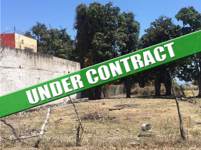 Lot for sale in Chapala