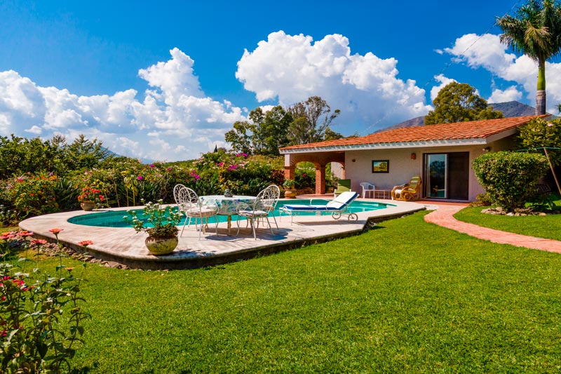 Home for sale in Vista del Lago