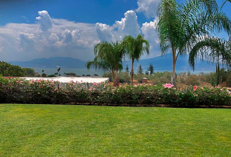 Home For Sale in San Juan Cosala