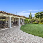 Home For Sale in Vista del Lago