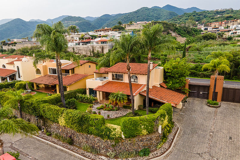 Home For Sale in Mission Chula Vista