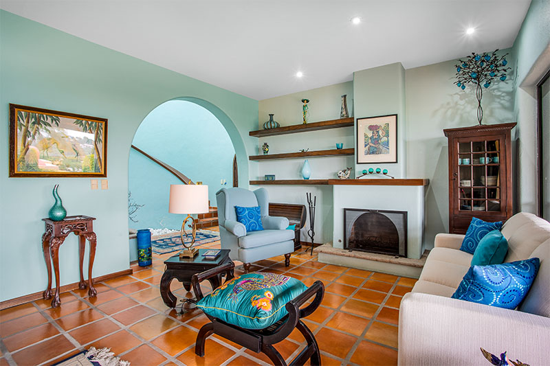Home For Sale in Mission Chula Vista