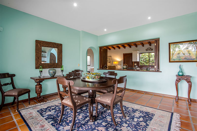 Home For Sale in Mission Chula Vista