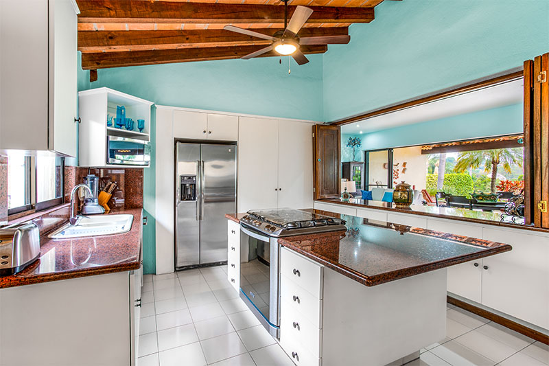 Home For Sale in Mission Chula Vista