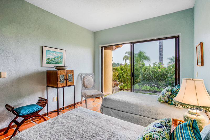 Home For Sale in Mission Chula Vista