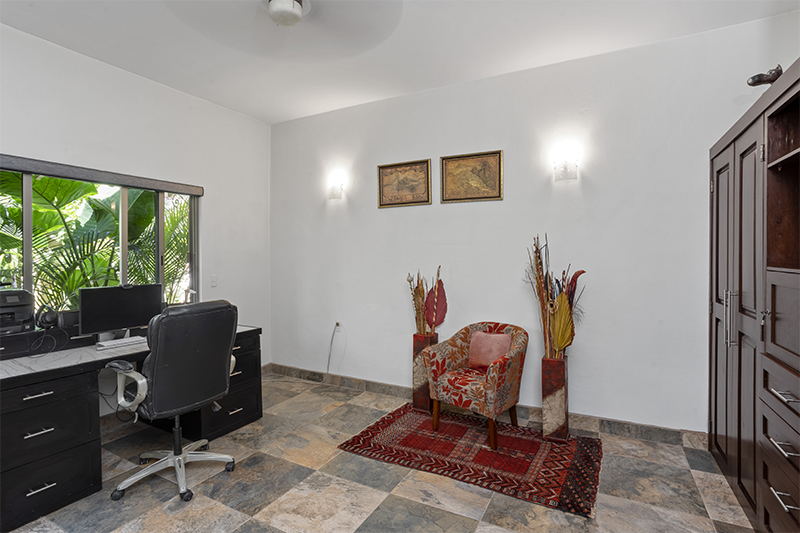 Home For Sale in Upper Ajijc