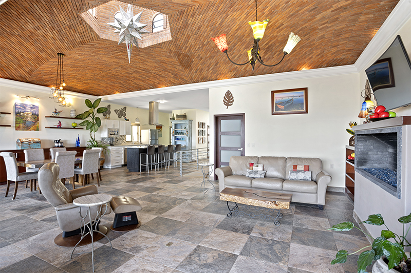 Home For Sale in Upper Ajijc