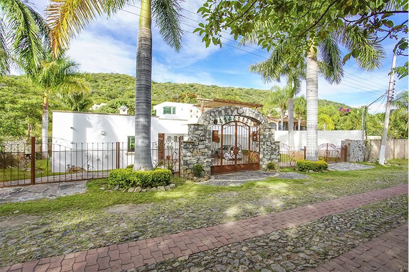For sale in San Nicolas