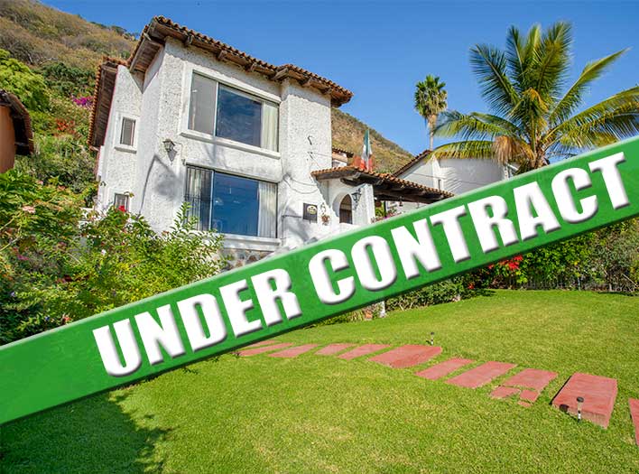 Home for sale in Lomas del Manglar