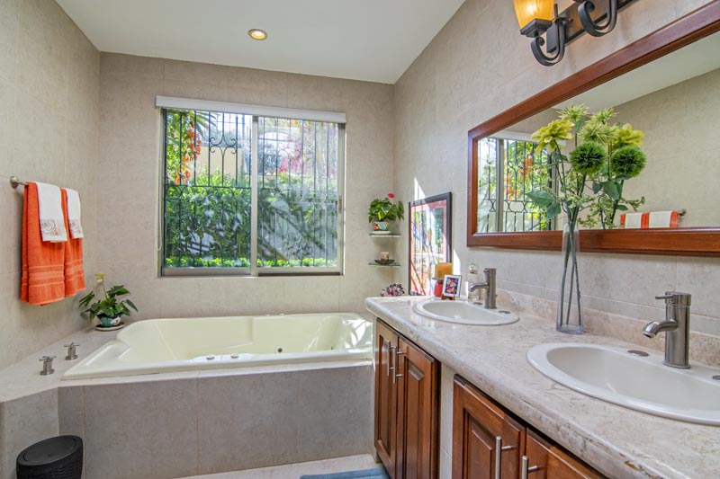 Home For Sale in Riberas del Pilar