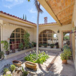 Home For Sale in Vista del Lago