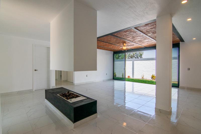 Home For Sale in San Juan Cosala