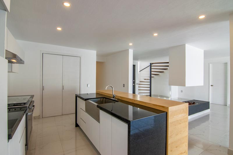 Home For Sale in San Juan Cosala