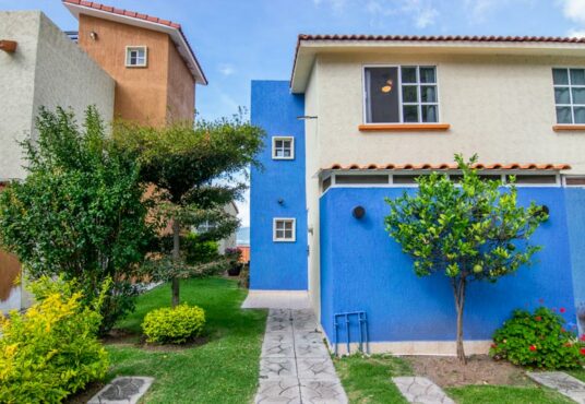 Home for Sale in Jocotepec