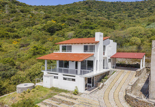 Home for Sale in Jocotepec