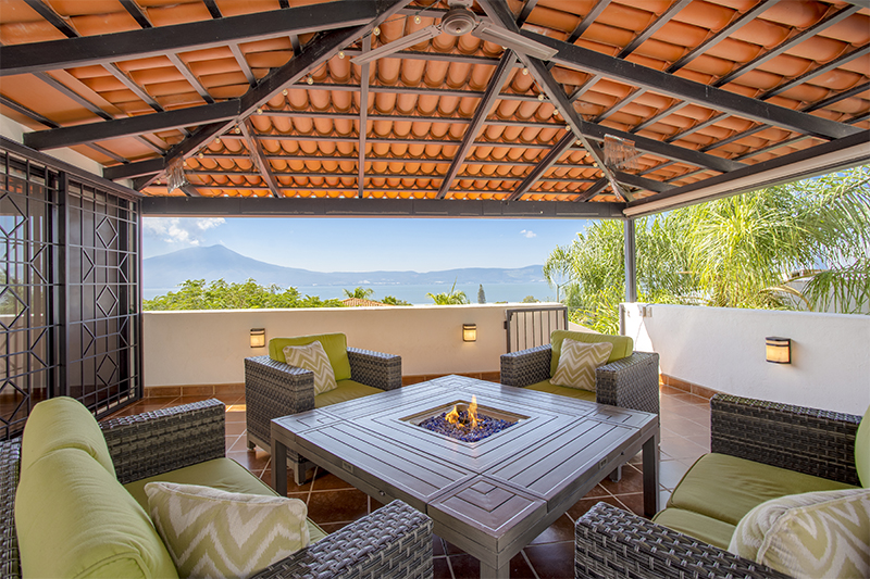 Home For Sale in San Juan Cosala