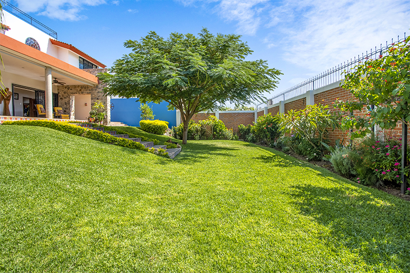 Home For Sale in San Juan Cosala